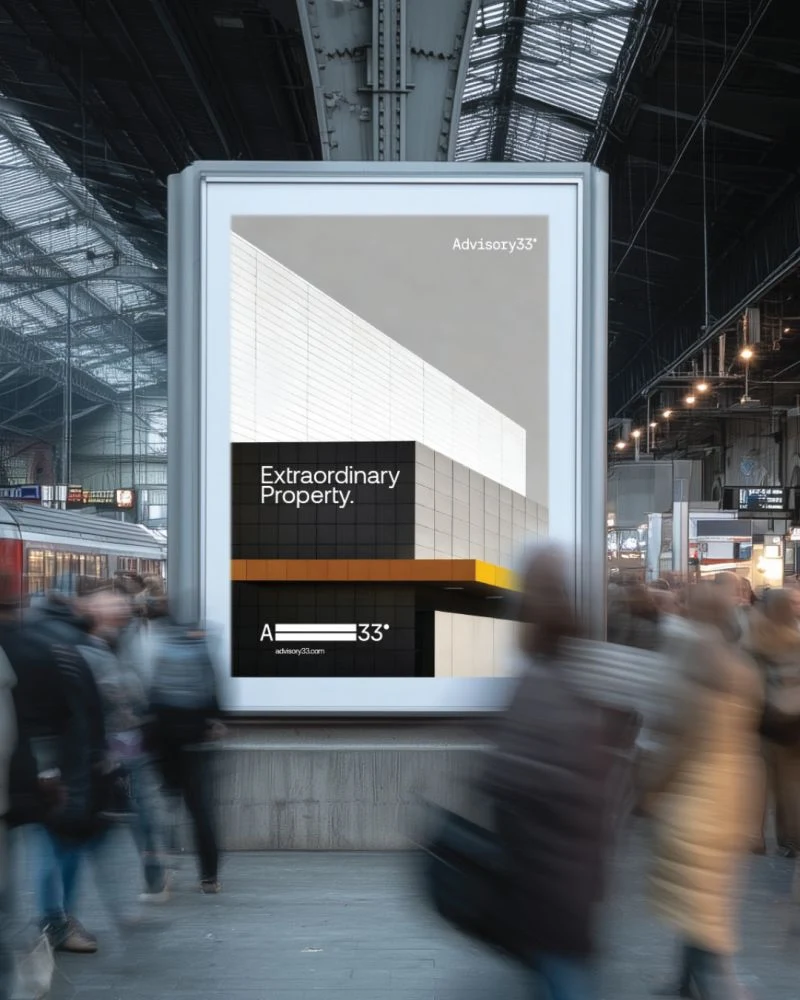 Advisory33° campaign on a street display